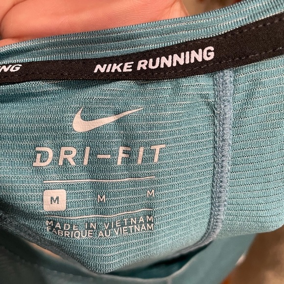 NIKE TANK TOP - Picture 4 of 5